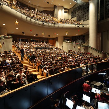 600 μαθητές από 10 σχολεία στο εκπαιδευτικό πρόγραμμα για την όπερα του Τζουζέπε Βέρντι «Ριγκολέττο»